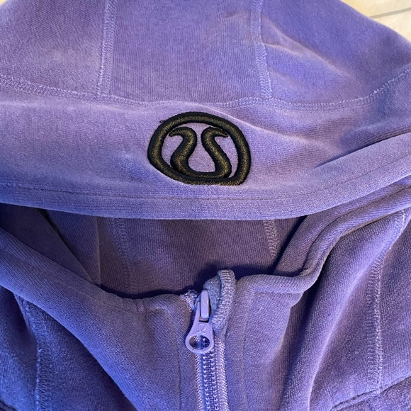 2011 Lululemon Scuba Hoodie - Picture 5 of 7